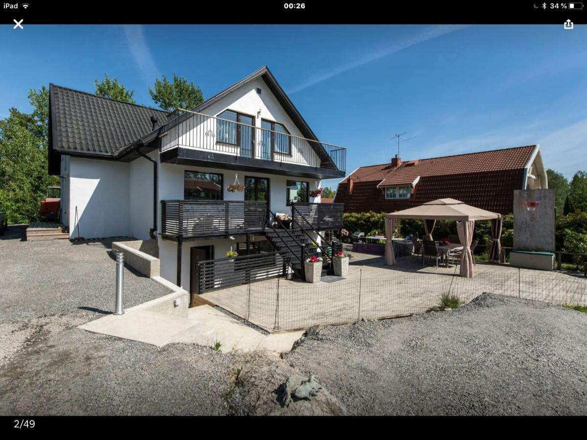 Lagenhet I Villa Pa Fornudden Tyreso Exterior foto